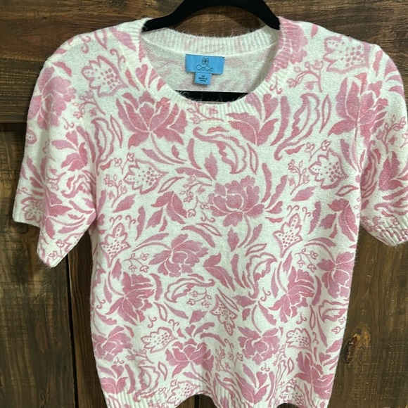 Woman’s short sleeve sweater - Picture 1 of 6